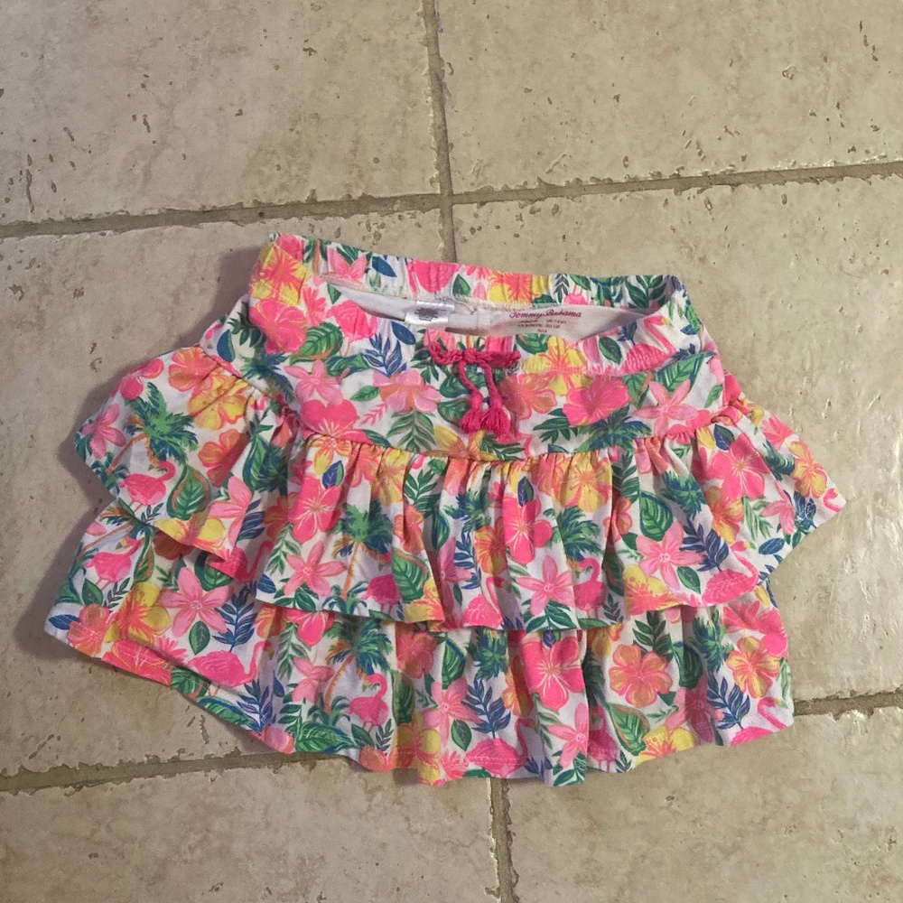 Tommy Bahama Flamingo and Hibiscus Flower Skort Size M 7/8